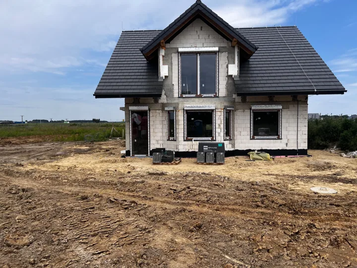 Dom z dachem klasycznym — etap budowy — TRONKS